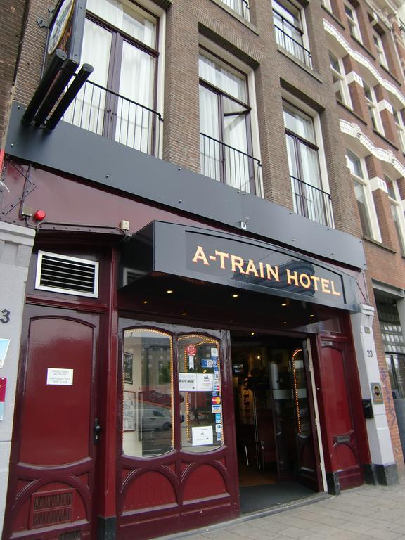 A-Train Hotel Amsterdam Bagian luar foto